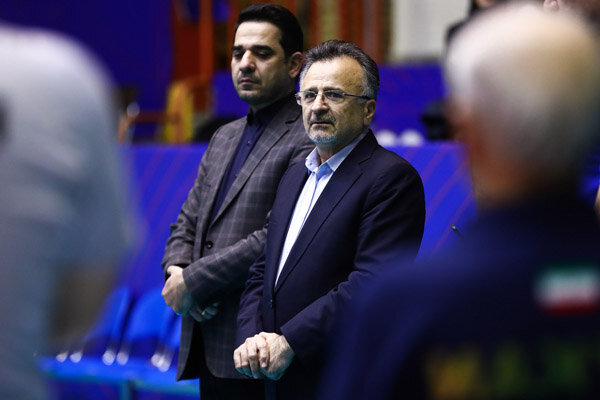 دنیا نگاه خاصی به والیبال ایران دارد/ مجبور به تعطیلی لیگ شدیم