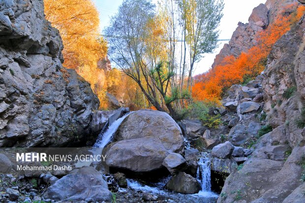 Astonishing autumn scenery in W Iran
