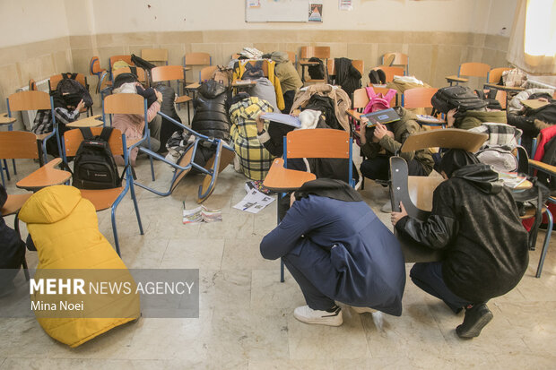 مانور سراسری زلزله و ایمنی در مدارس تبریز
