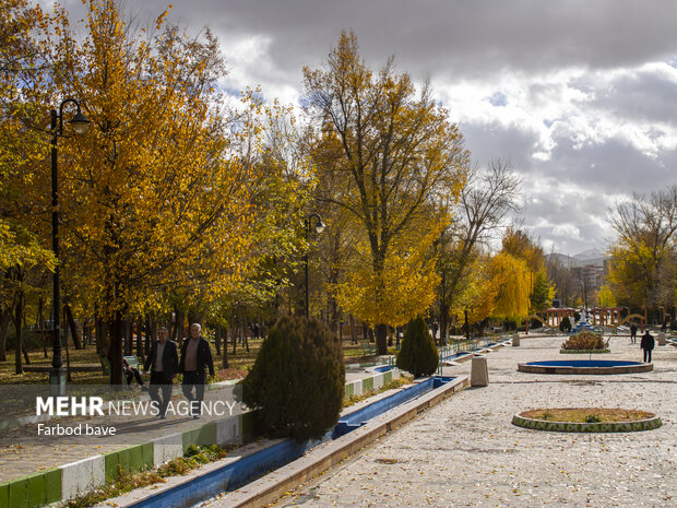 Autumn beauties in Saqqez