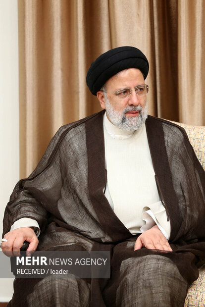 عراقی وزیراعظم کی رہبر معظم انقلاب اسلامی سے ملاقات
