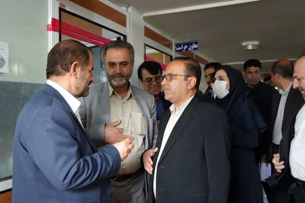 گوجه خریدار ندارد/۵٠ هزار تن محصول روی دست کشاورزان