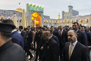 عراقی وزیر اعظم کی حرم امام رضا علیہ السلام پر حاضری+تصاویر