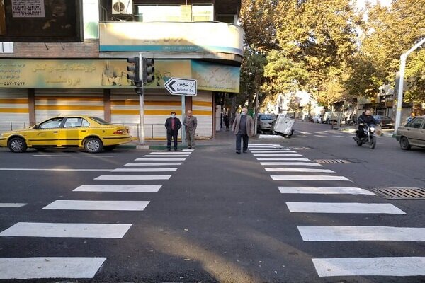 اجرای ۳۰ کیلومتر خطکشی محوری معابر در منطقه ۱۷