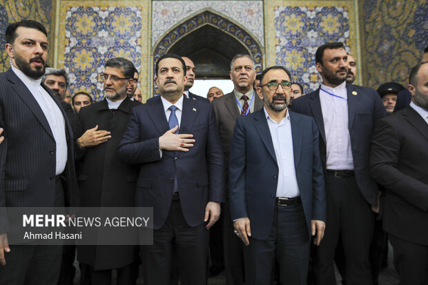 Iraqi premier's visit to Imam Reza holy shrine
