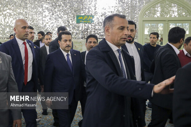 Iraqi premier's visit to Imam Reza holy shrine
