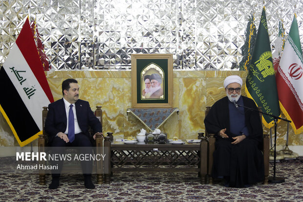 Iraqi premier's visit to Imam Reza holy shrine
