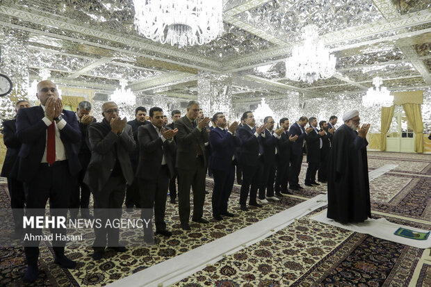 Iraqi premier's visit to Imam Reza holy shrine
