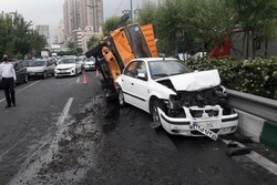۴۵۰ تصادف در اصفهان رخ داد / آبگرفتگی معابر و قطعی برق چراغ‌های راهنما