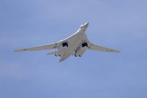 Çin ve Rusya savaş uçaklarından Japon Denizi'nde tatbikat Çin ve Rusya savaş uçaklarından Japon Denizi'nde tatbikat