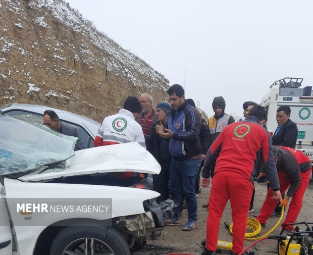 تصادف پژو با دنا 4 کشته و 1 مصدوم برجای گذاشت