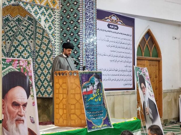 جعل و دروغ پردازی از مهمترین دسیسههای دشمنان است