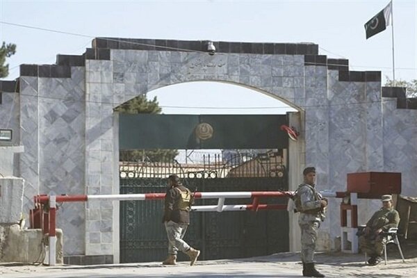 Pakistan'ın Kabil Büyükelçiliğine saldırıyı IŞİD üstlendi Pakistan'ın Kabil Büyükelçiliğine saldırıyı IŞİD üstlendi