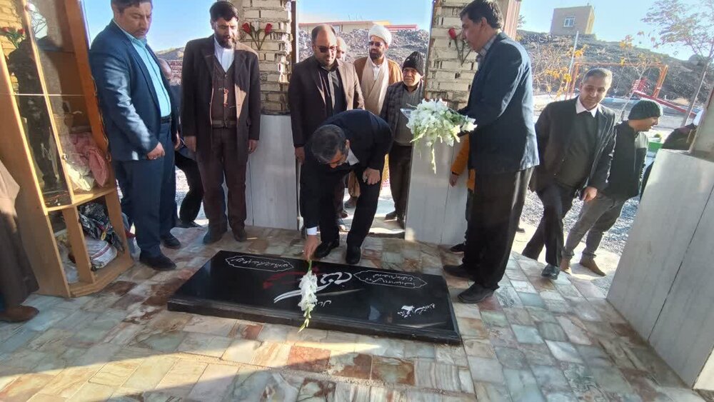 وزیر فرهنگ و ارشاد اسلامی وارد اردستان شد