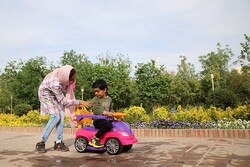 بوستان تخصصی مادر و کودک «باغ نظر» در منطقه ۱۰ افتتاح شد