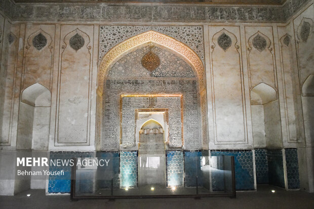 بررسی‌های اولیه برای صحت‌سنجی اصالت آجر مسجد جامع ساوه انجام شد
