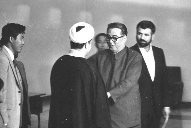 وقتی رفیقدوست پیش ژاپنیها تار سبیل گرو گذاشت