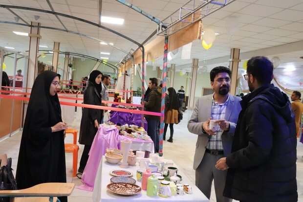 افتتاح بازارچه «کار و بار دانشجویی» در دانشگاه تربت‌حیدریه

