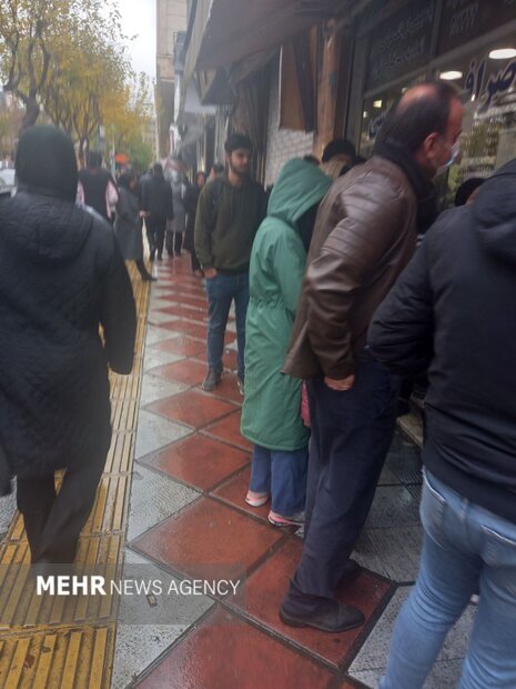 آرامش کامل در بازار لاله زار و فردوسی