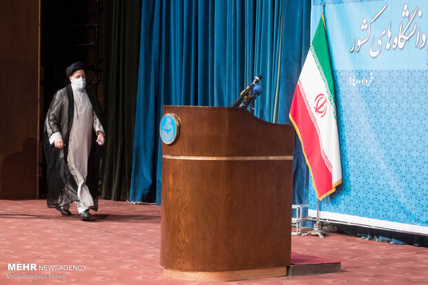حضور رئیس جمهور در دانشگاه تهران به مناسبت «روز دانشجو» قطعی شد حضور رئیس جمهور در دانشگاه تهران به مناسبت «روز دانشجو» قطعی شد