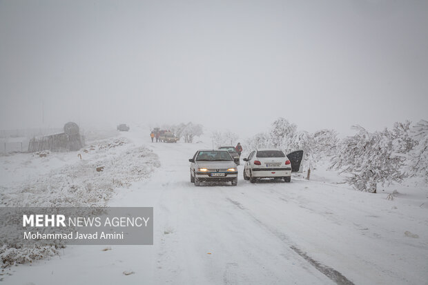 برف و یخبندان در راه اصفهان / هواشناسی هشدار سطح نارنجی صادر کرد
