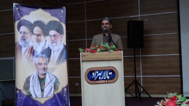 کرسیهای آزاداندیشی در مدارس استان بوشهر راهاندازی شود