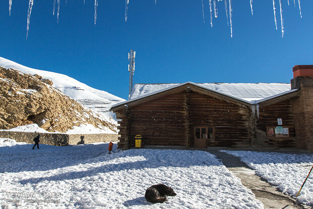 Tochal ski resort provides services