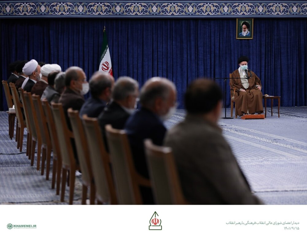 رہبر معظم انقلاب اسلامی سے اعلی کونسل برائے ثقافتی انقلاب کے اراکین کی ملاقات