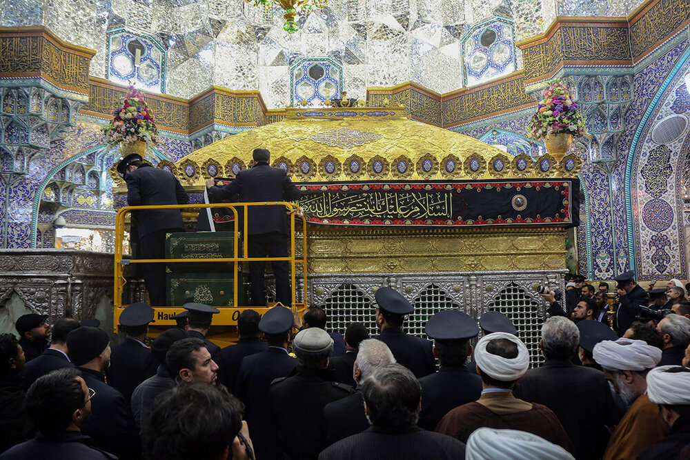 حرم حضرت فاطمه معصومه (س) سپاهپوش شد