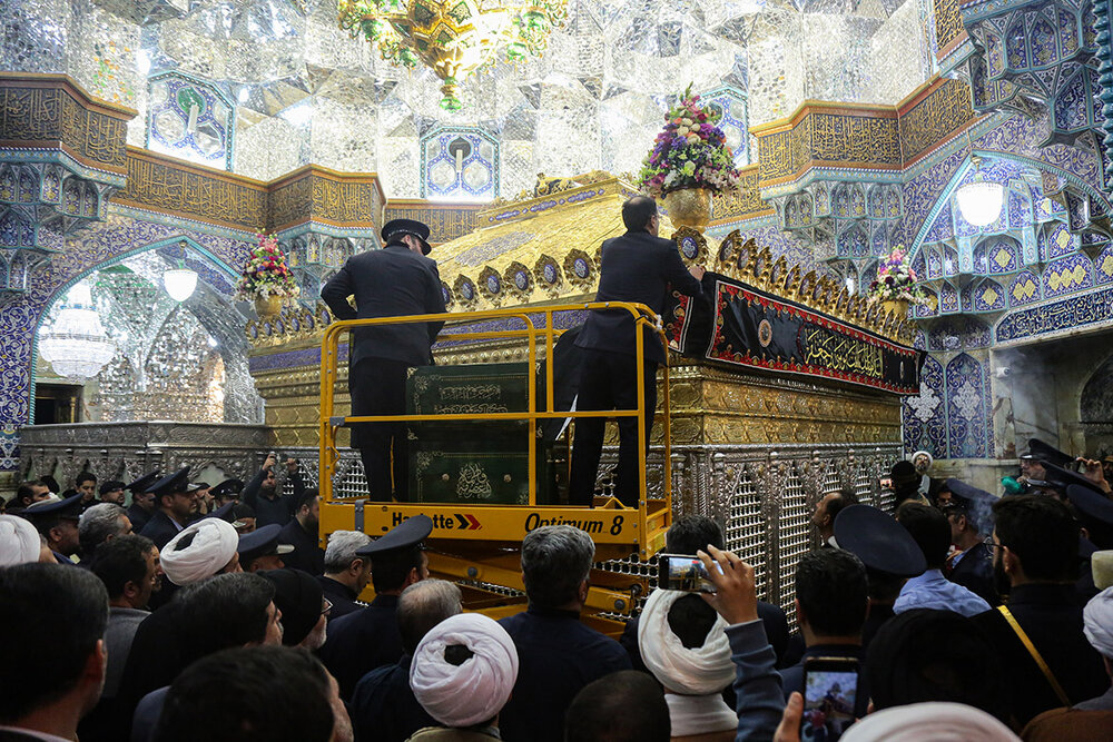 حرم حضرت فاطمه معصومه (س) سپاهپوش شد