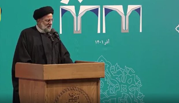 از حاشیه تا متن حضور مسئولان در دانشگاهها/ نشاط سیاسی در ۱۶ آذر