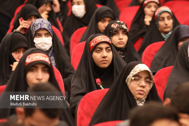 شعار مرگ بر آمریکای دانشجویان قمی در مراسم روز دانشجو 