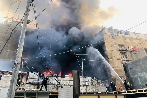 آتش سوزی یک کارخانه در شهرک سلیمی آذرشهر - خبرگزاری مهر | اخبار ایران و جهان | Mehr News Agency