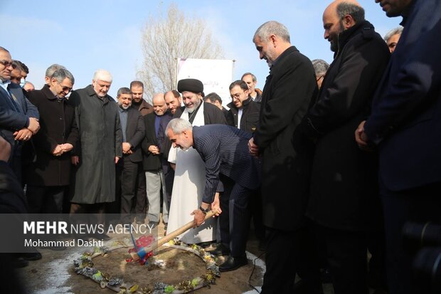 مجتمع آموزشی دارالفنون در اردبیل کلنگ‌زنی شد