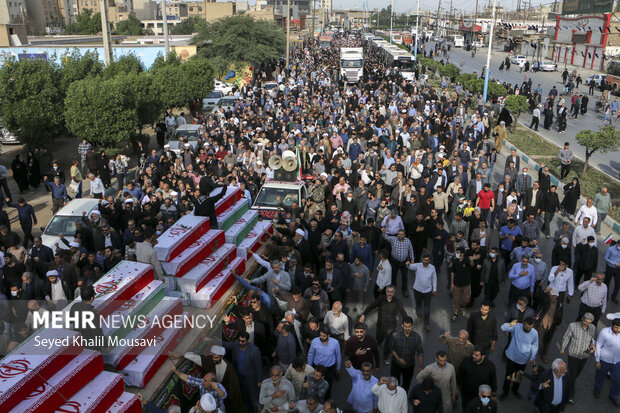 شهدایی که تا پای جان برای ایران ایستادند/مردم اهواز قدرشناس شهدا شهدایی که تا پای جان برای ایران ایستادند/مردم اهواز قدرشناس شهدا