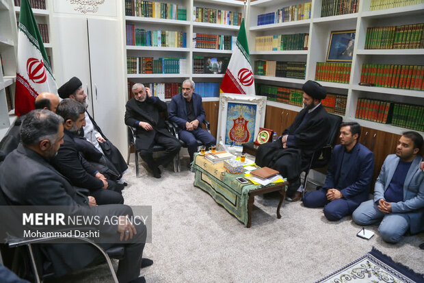 هیچ یک از پروژههای آموزشی در کشور تعطیل نشدهاند