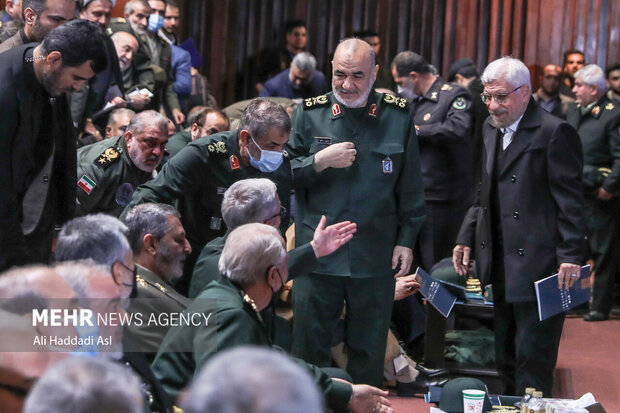 سرلشکر حسین سلامی فرمانده کل سپاه در همایش ملی جایگاه علم و فناوری در دفاع مقدس حضور دارد