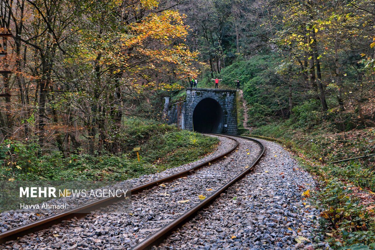 سفر رویایی ریلی از باغ تا بام طلا در ورسک