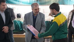 ۱۲۴ گواهینامه مهارت در محیط واقعی‌کار به زندانیان ارومیه اعطاء شد
