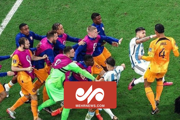 درگیری شدید میان نیمکت نشینان هلند و بازیکنان آرژانتینی