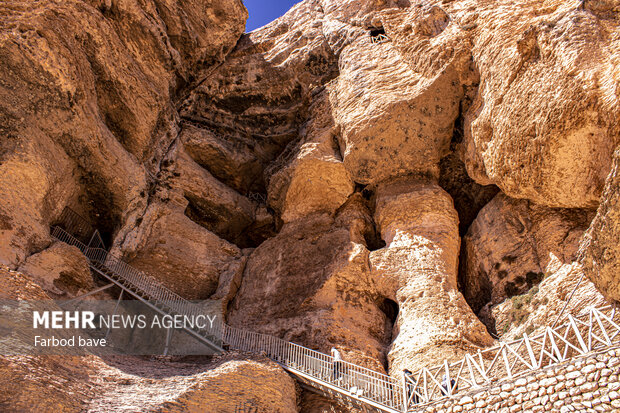 İran'da gezilecek yerler; Karaftu Mağarası