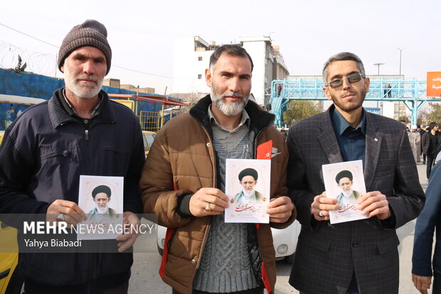 مراسم تشییع پیکر «آیت الله معصومی لاری» در کرمانشاه