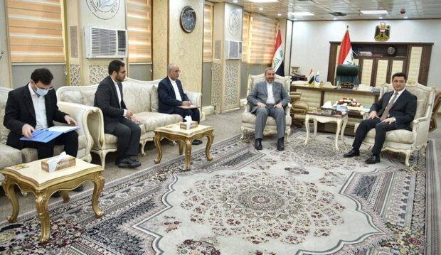 السفير الإيراني في بغداد يلتقي وزير العدل العراقي