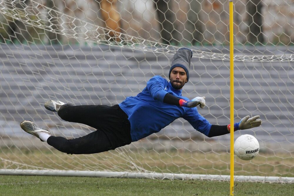 پیوستن حسینی به ملوان پیوستن حسینی به ملوان