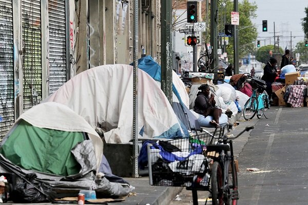 LA mayor declares homelessness state of emergency