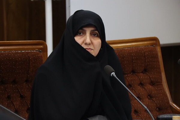 تلاقی زن و هنر نقش مؤثری در خنثیسازی عملیات روانی دشمن دارد