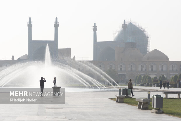 اصفهان دی ماه امسال آلوده‌ترین روزها را سپری کرد