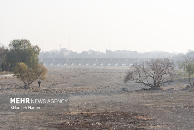 هوای اصفهان در نخستین جمعه آبان آلوده است