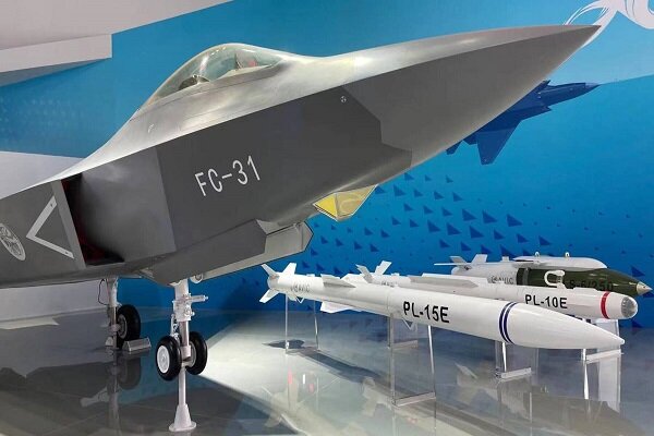 ارتش مصر جنگنده های خود را به موشک های چینی تجهیز می کند