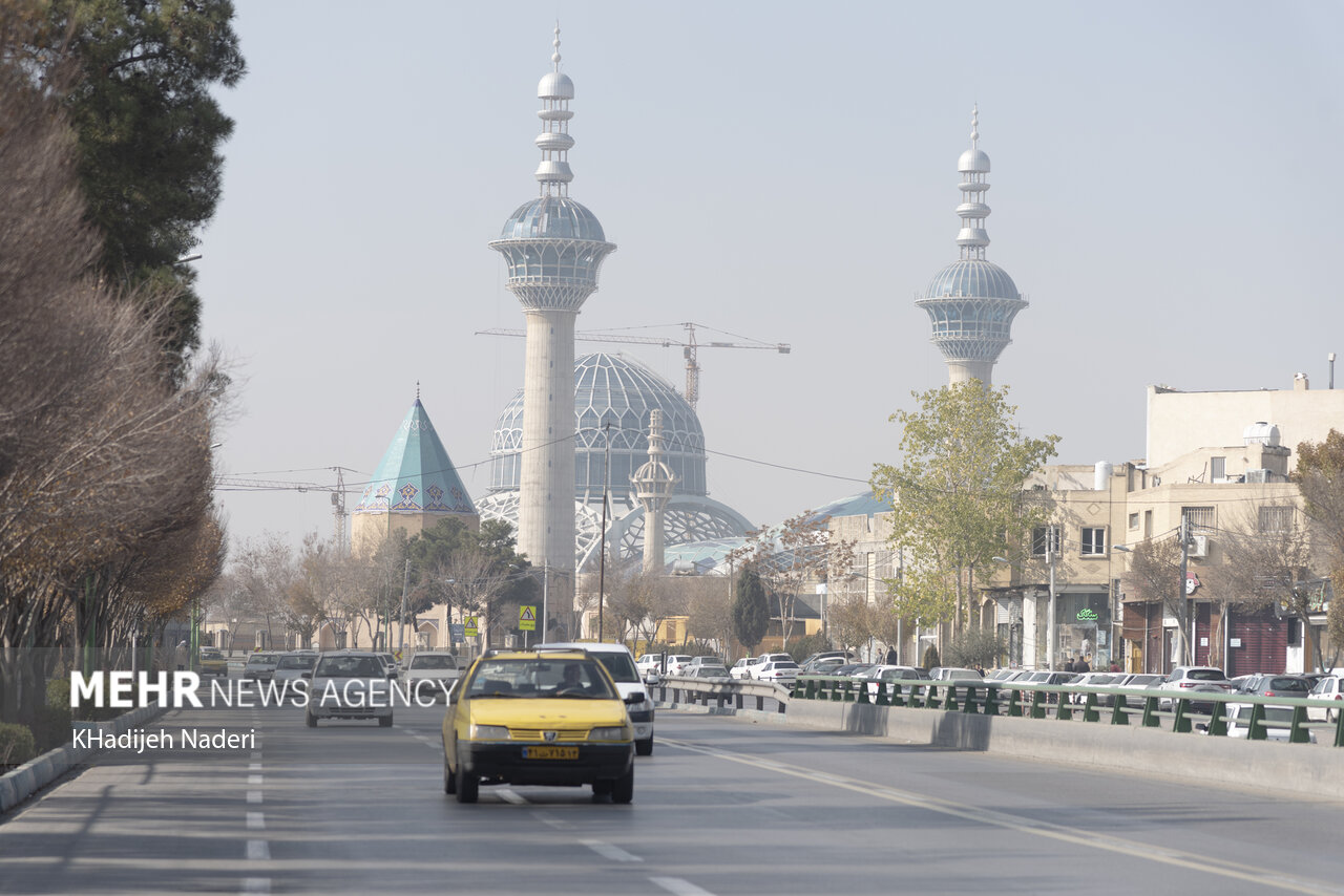 شاخص هوای اصفهان در ۱۴ ایستگاه قرمز و نارنجی است